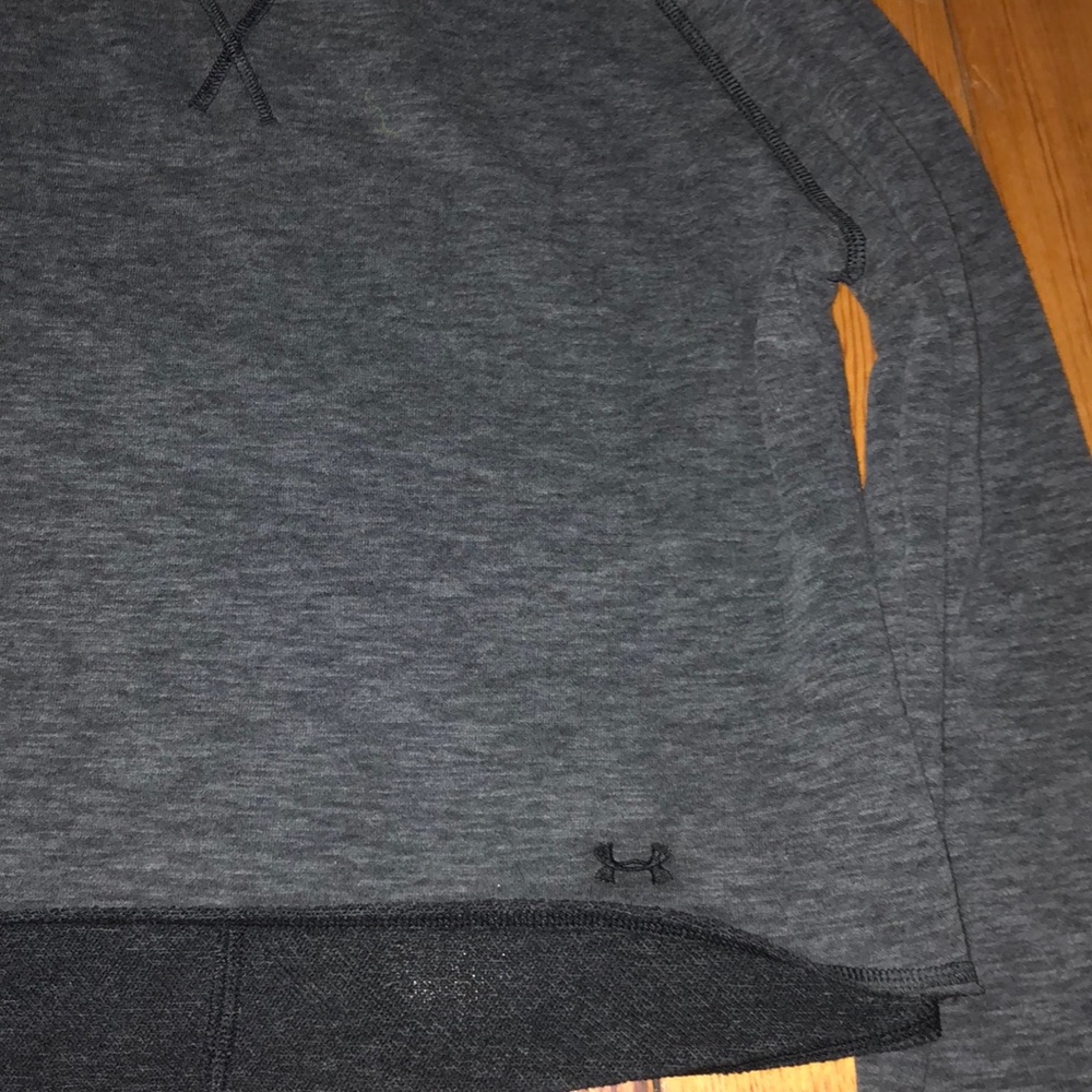 Under Armour crop - Picture 2 of 3
